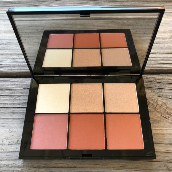 DOUCCE Posh Powder Blush & Highlighter Palette - Picture 5 of 6